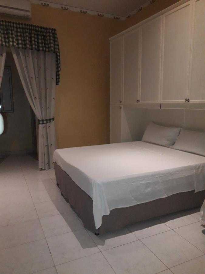 Bed and Breakfast Dimora Dei Pastori Nápoles Exterior foto